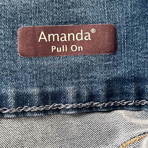 Gloria Vanderbilt High Rise Pull-On Blue Jeans Size 16 Light Wash Stretch Waist - Picture 4 of 7